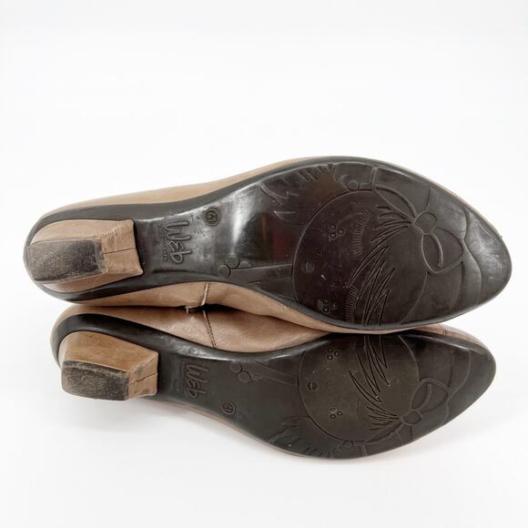 Eric Michael Soho Ankle Boot Womens EU 41 US 9.5 Brown Tan Leather Button Ruffle - Picture 6 of 10